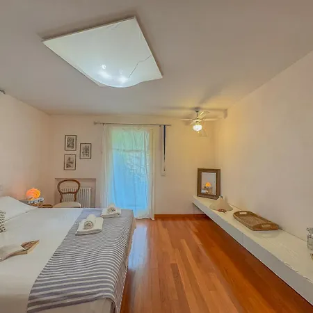 With Sea View And Private Woodland By Host Hero Apartamento